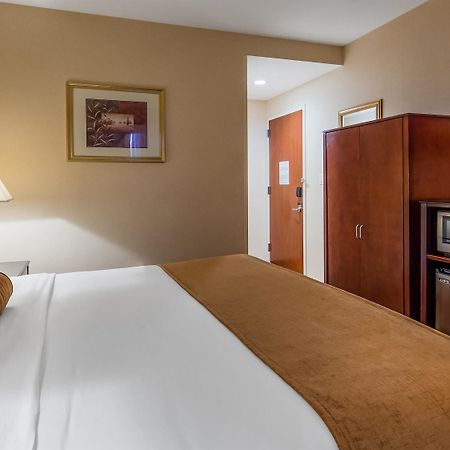 Best Western Plus Arena Hotel Νέα Υόρκη Εξωτερικό φωτογραφία