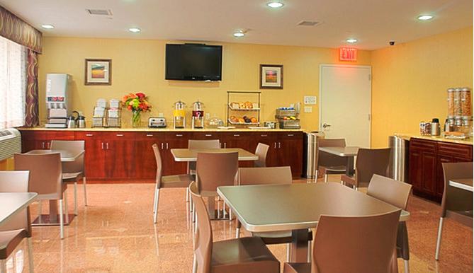 Best Western Plus Arena Hotel Νέα Υόρκη Εξωτερικό φωτογραφία