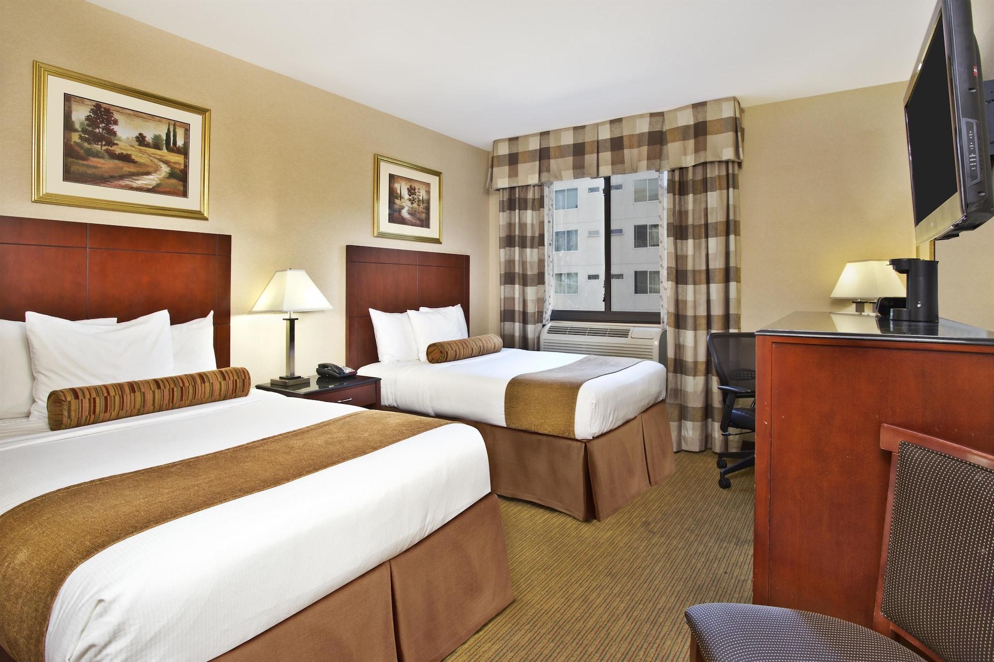 Best Western Plus Arena Hotel Νέα Υόρκη Εξωτερικό φωτογραφία